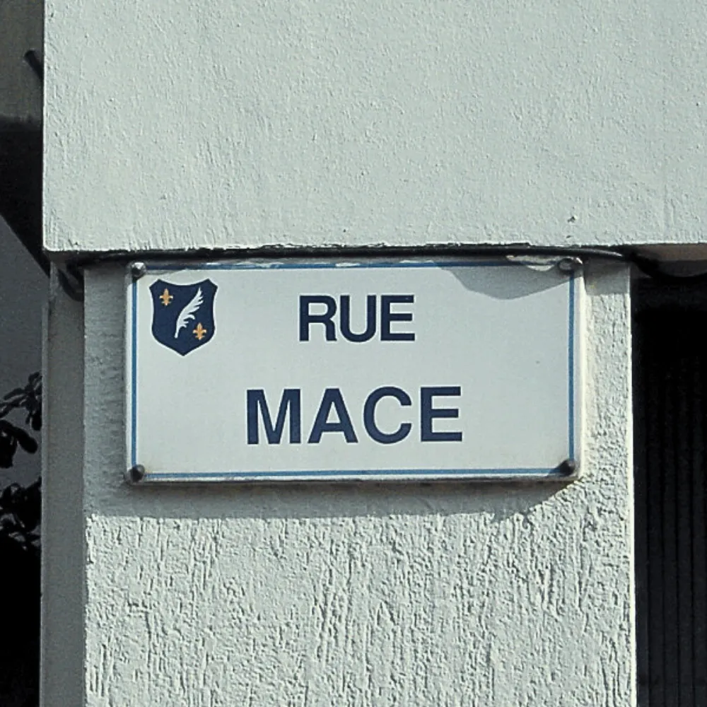 U'WA CANNES CANTIERE